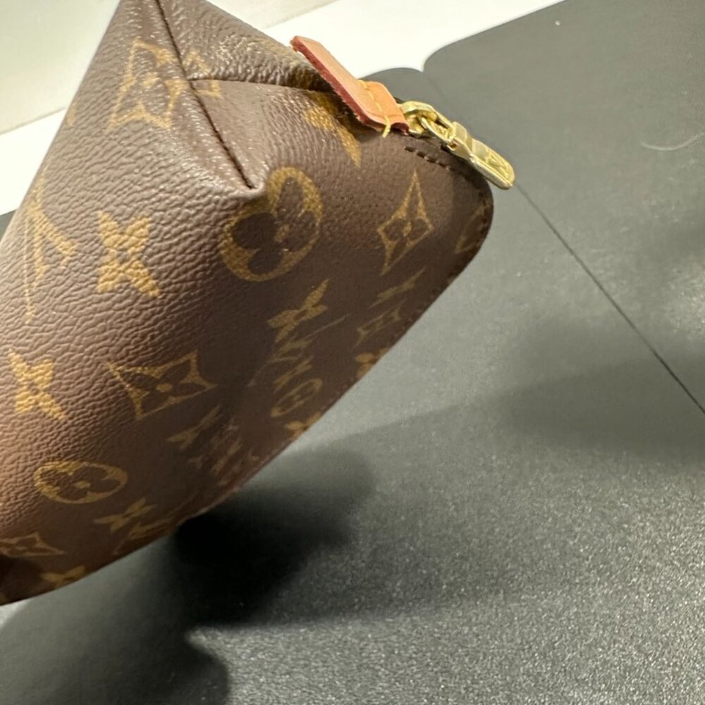 Louis Vuitton Monogram Cosmetic Pouch (JB1417) - Picture 4 of 10